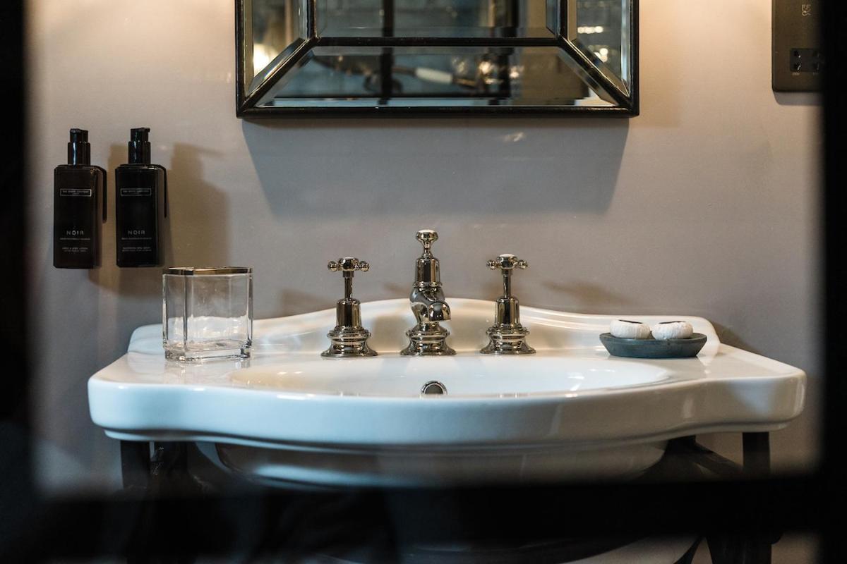 Regency House Aparthotel Белфаст Екстериор снимка
